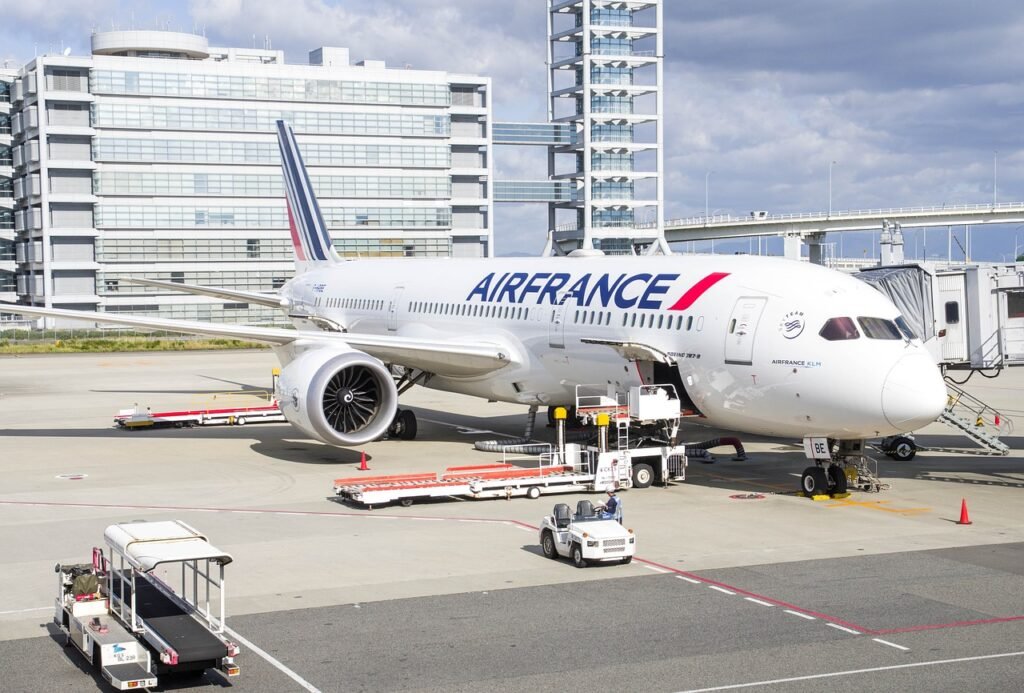 Luxury taxi service Paris – luxury airport transfers in Paris